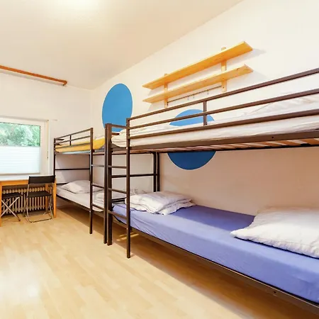 Holiday home Familenfreundliches Gruppenhaus Naehe Bad Wildungen *