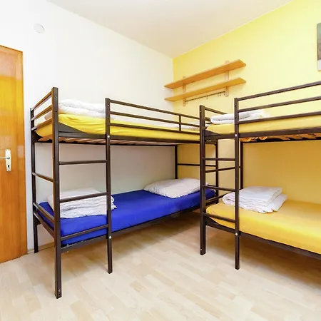 Holiday home Familenfreundliches Gruppenhaus Naehe Bad Wildungen