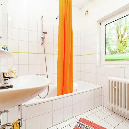 Holiday home Familenfreundliches Gruppenhaus Naehe Bad Wildungen