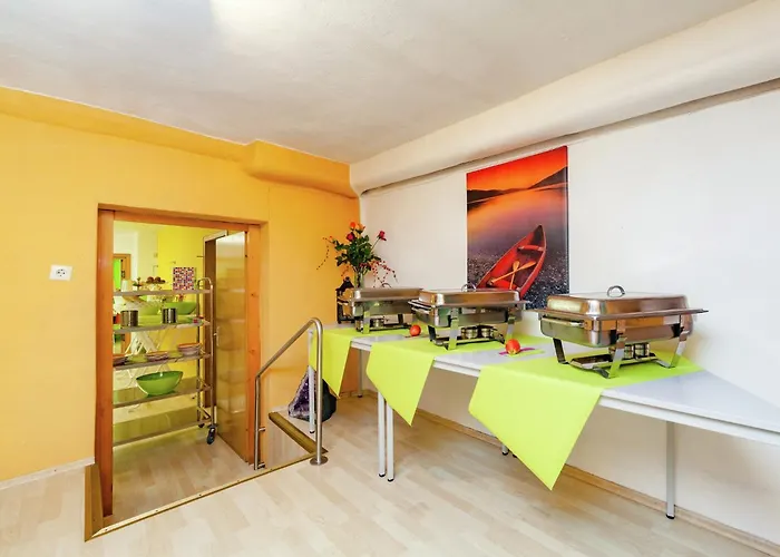 Hundefreundliches Gruppenhaus In Hessen Mit Garten